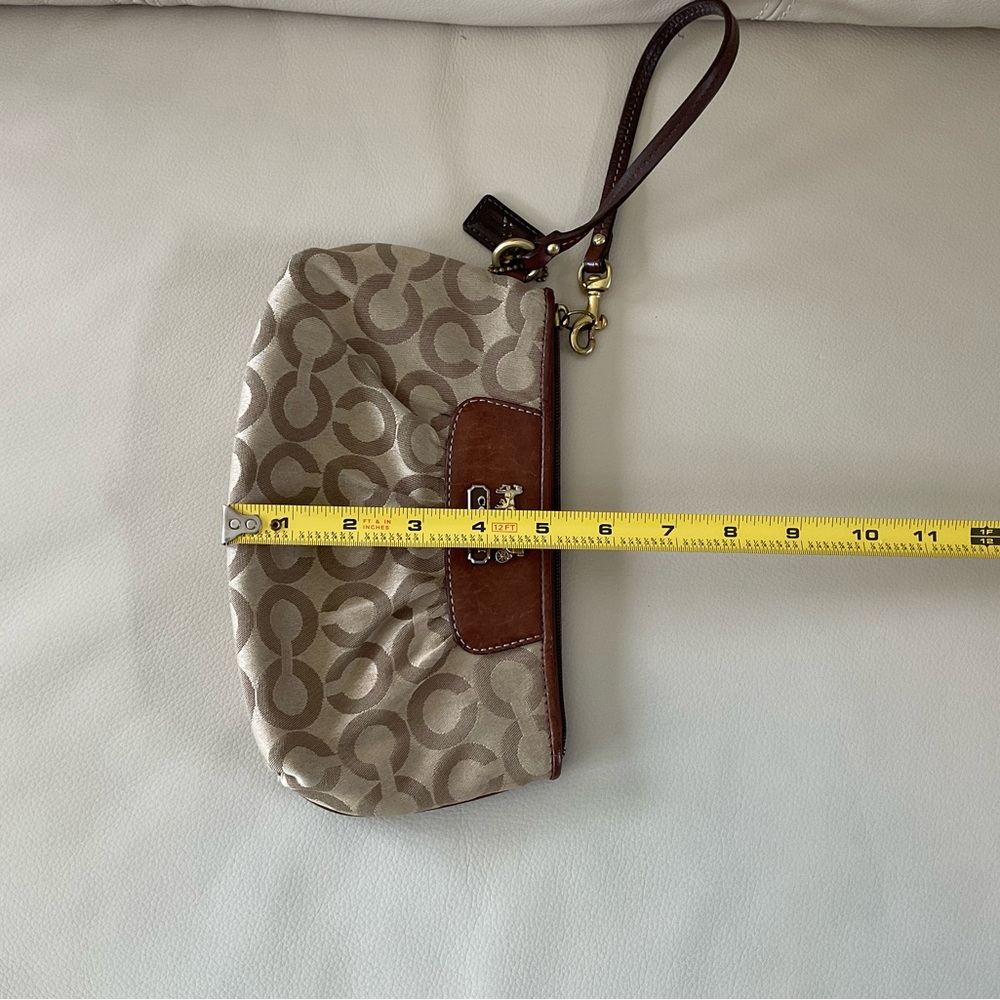 Coach Wristlet - Picture 4 of 9